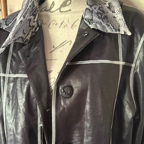 Pantera Rare Original Collection Women's Black Jacket NWT 599.00 - Picture 2 of 5